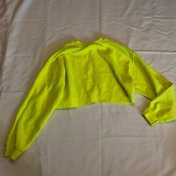 neon crew neck crop top - Picture 2 of 3